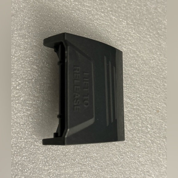 Bissell Dirty Water Tank Clip For #2084, 2085, 2089 Power Force & Turbo Clean. - Picture 4 of 7